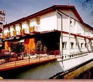 Tre Santi 2*, Treviso Italy